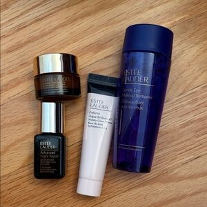 Estée Lauder  Set of 4 sample size brand new